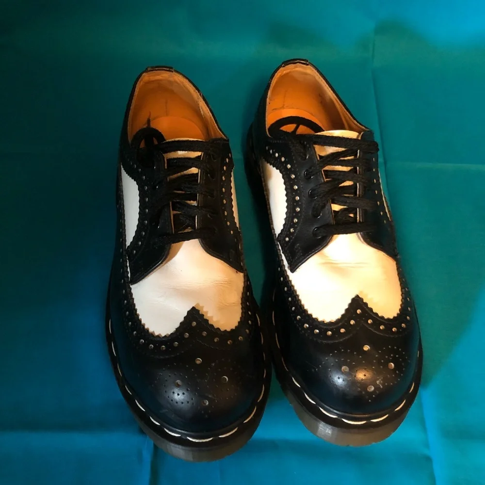 Dr Marten Brogue  MIE  8 US 6 uk GUC RARE barely used. Platform wingtip amazing! - Picture 3 of 8